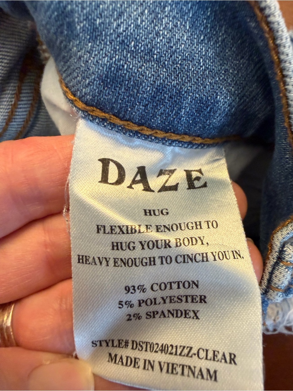 DAZE Hug Women's Size 28 Light Wash Distressed Denim Shorts Frayed Hem - Picture 4 of 10